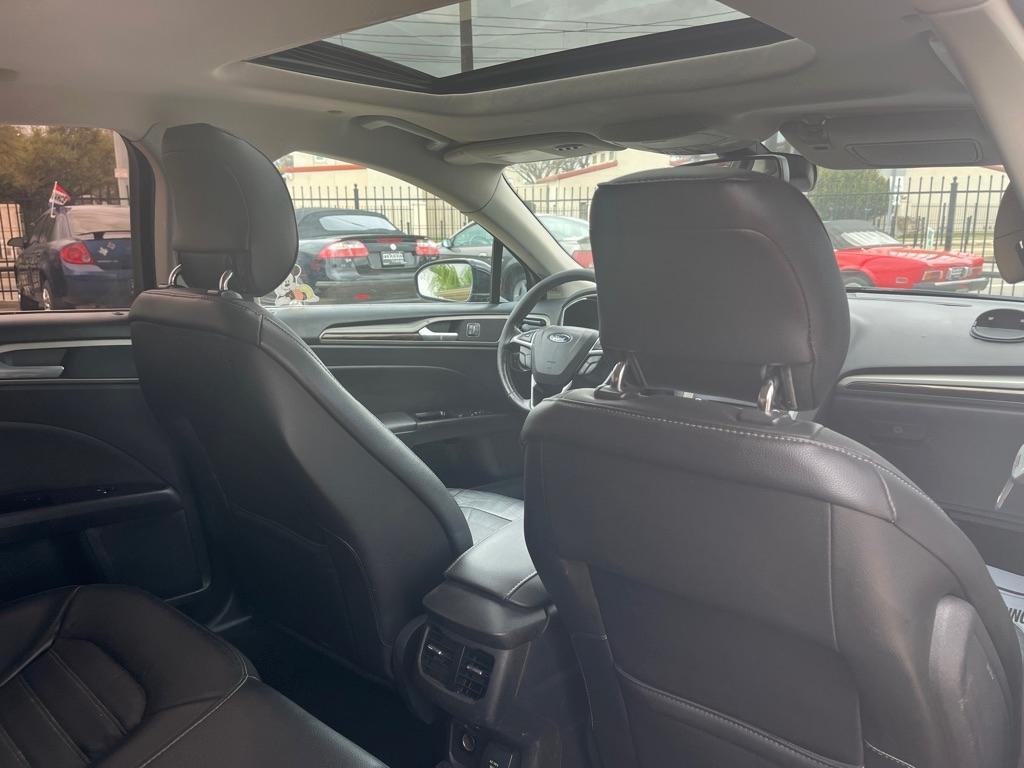 Ford Fusion Hybrid SE 2013
