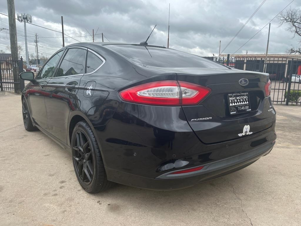 Ford Fusion Hybrid SE 2013