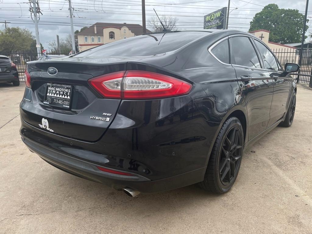Ford Fusion Hybrid SE 2013