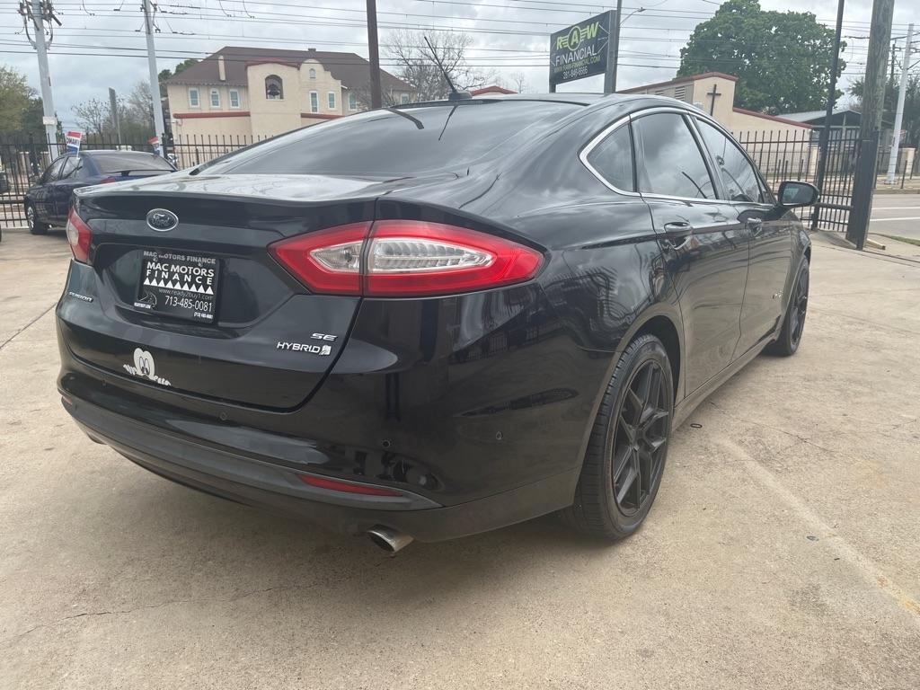 Ford Fusion Hybrid SE 2013