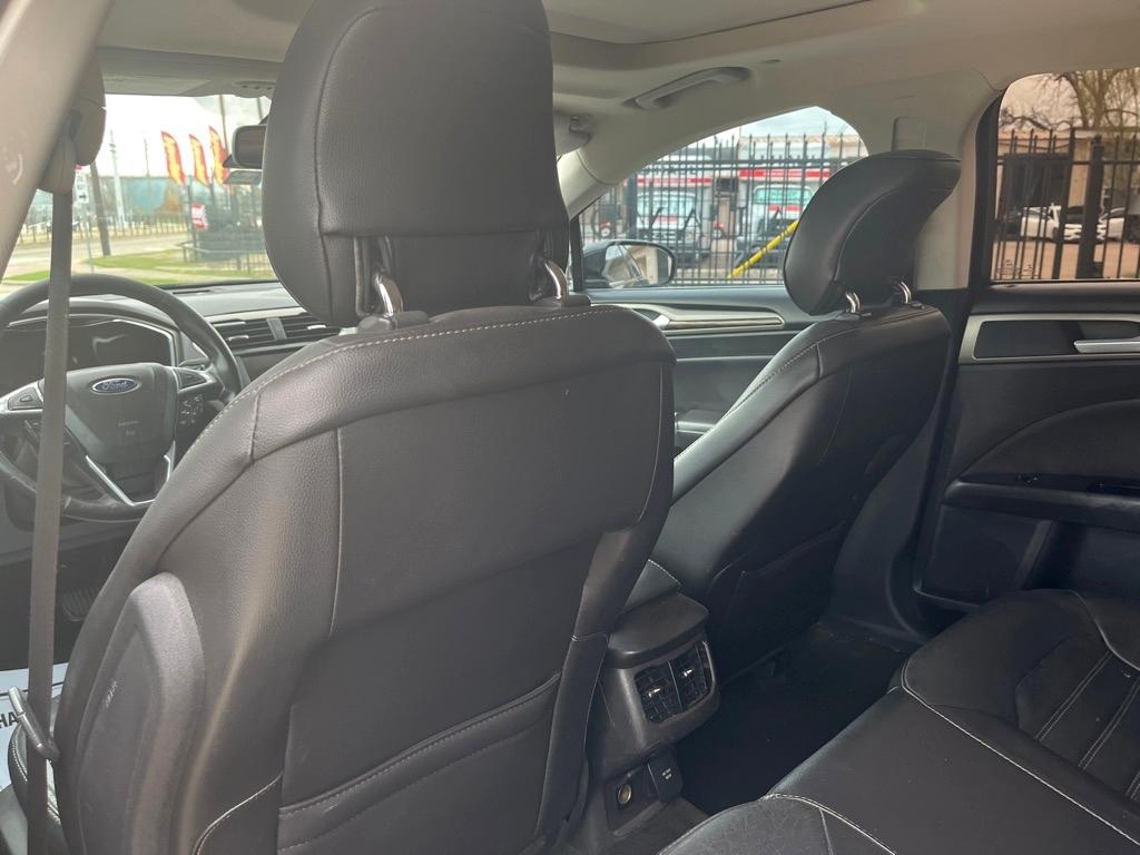 Ford Fusion Hybrid SE 2013