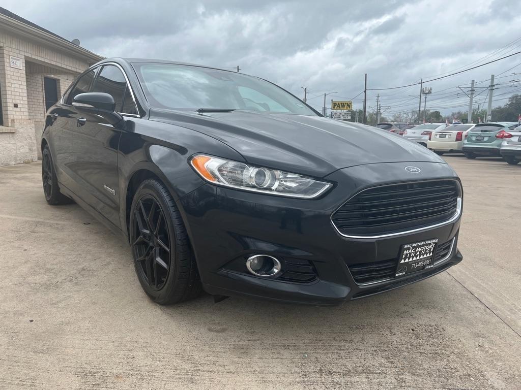 Ford Fusion Hybrid SE 2013