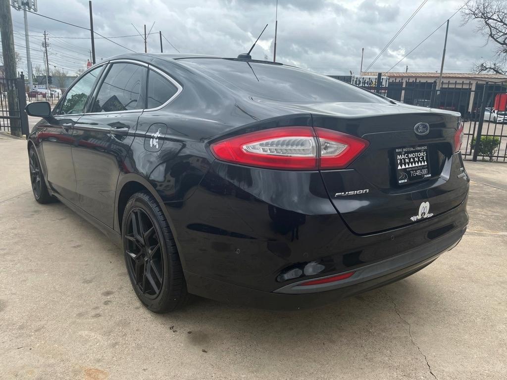 Ford Fusion Hybrid SE 2013