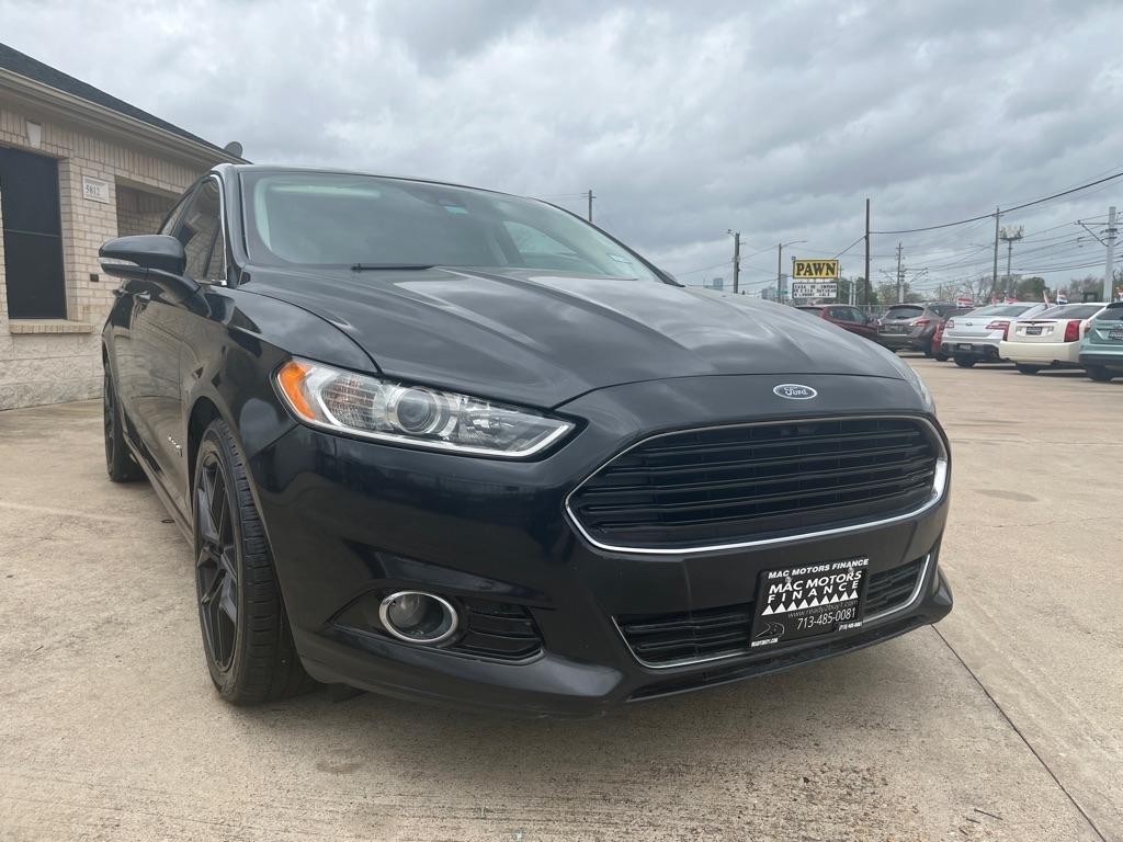 Ford Fusion Hybrid SE 2013