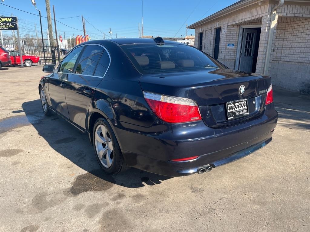 BMW 5-Series 528i 2008