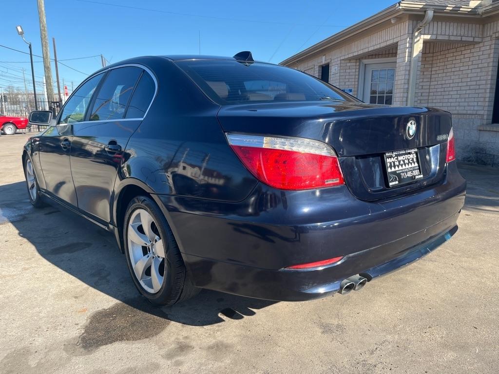 BMW 5-Series 528i 2008