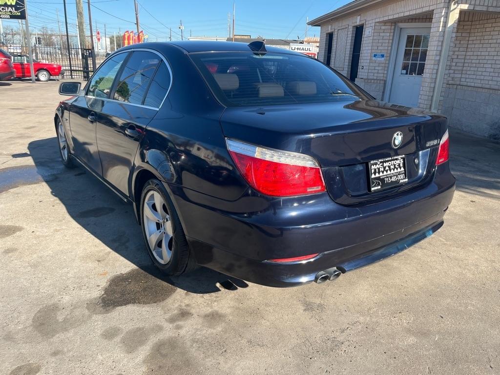 BMW 5-Series 528i 2008