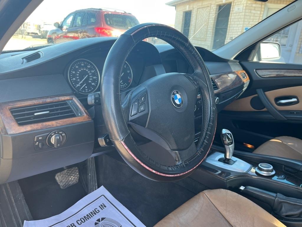 BMW 5-Series 528i 2008