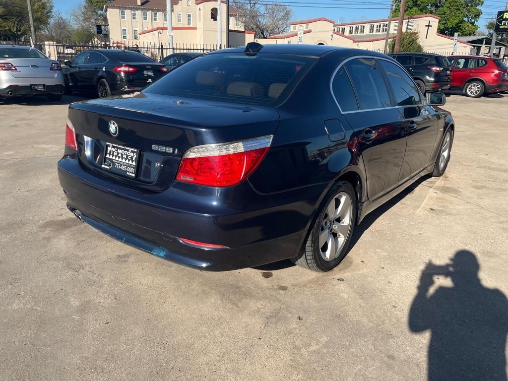 BMW 5-Series 528i 2008