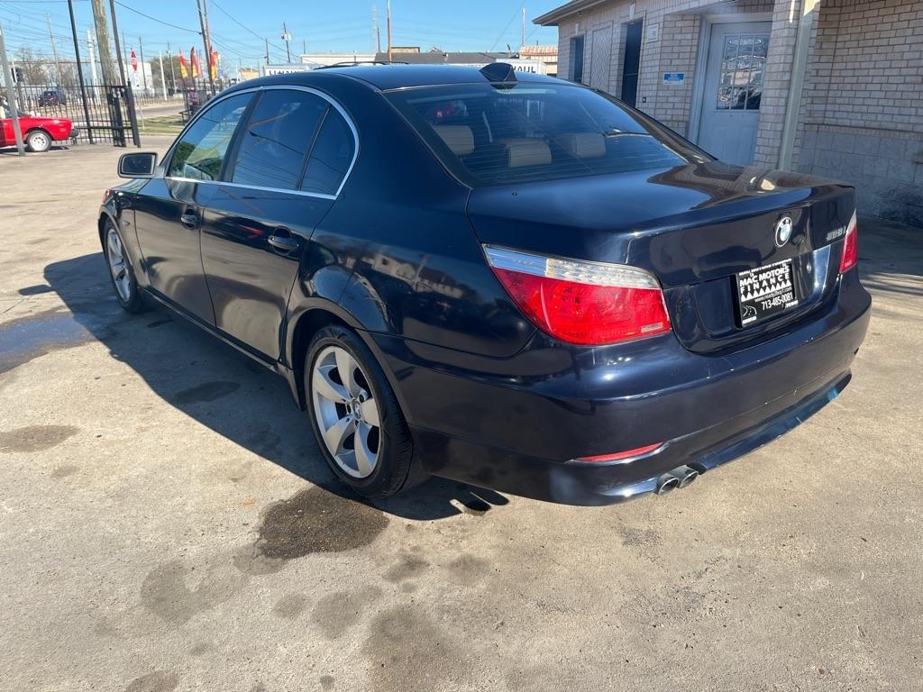 BMW 5-Series 528i 2008
