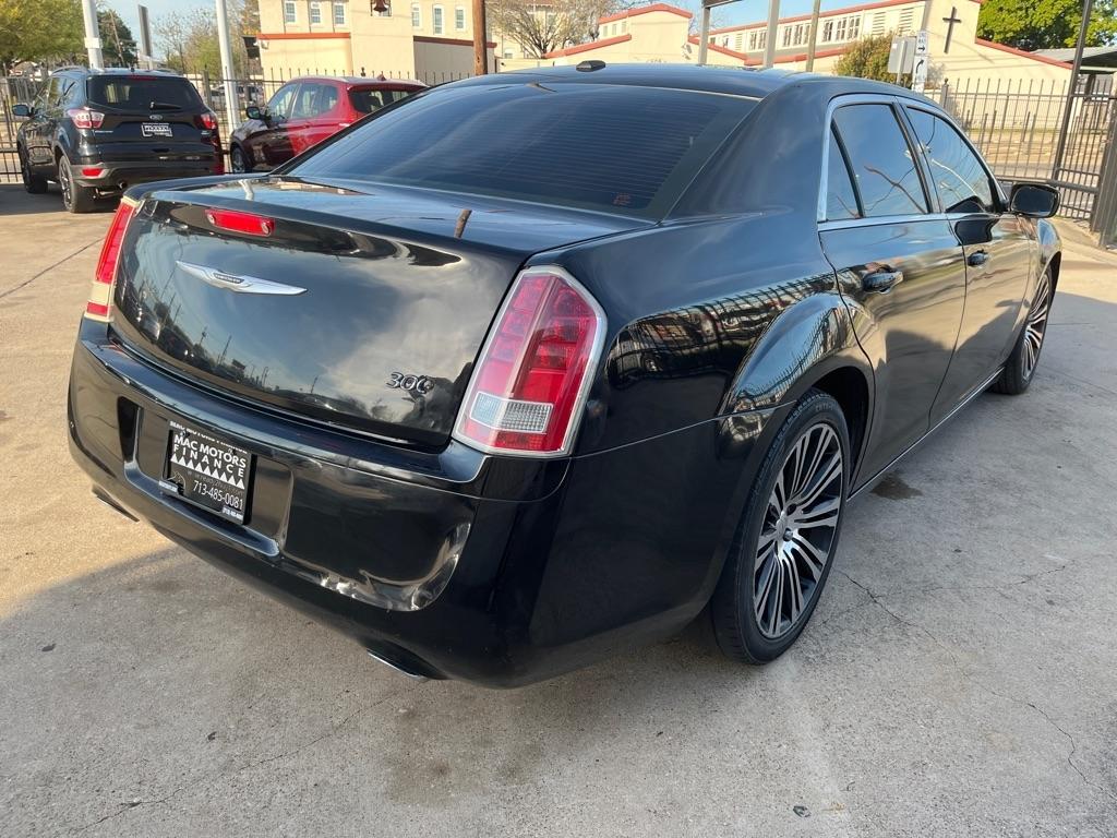 Chrysler 300 S V6 RWD 2013