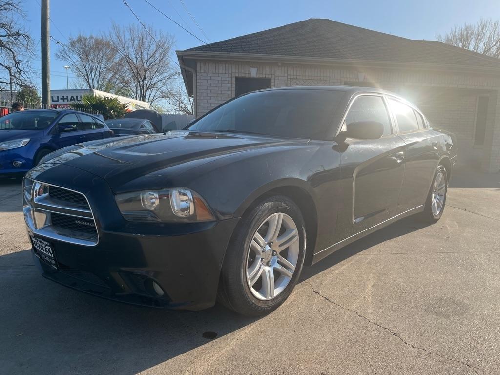 Dodge Charger SE 2011