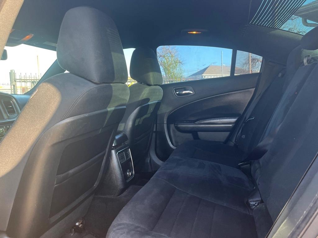 Dodge Charger SE 2011