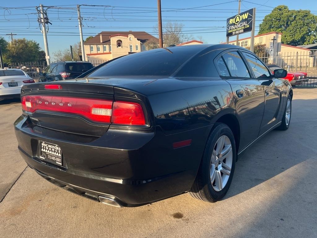 Dodge Charger SE 2011