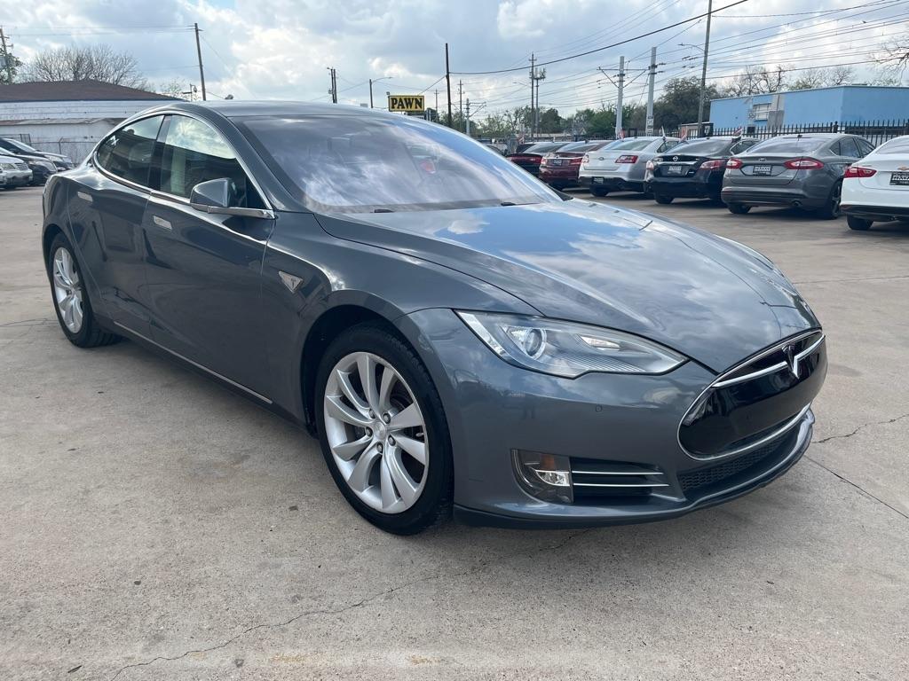 Tesla Model S Signature 2013
