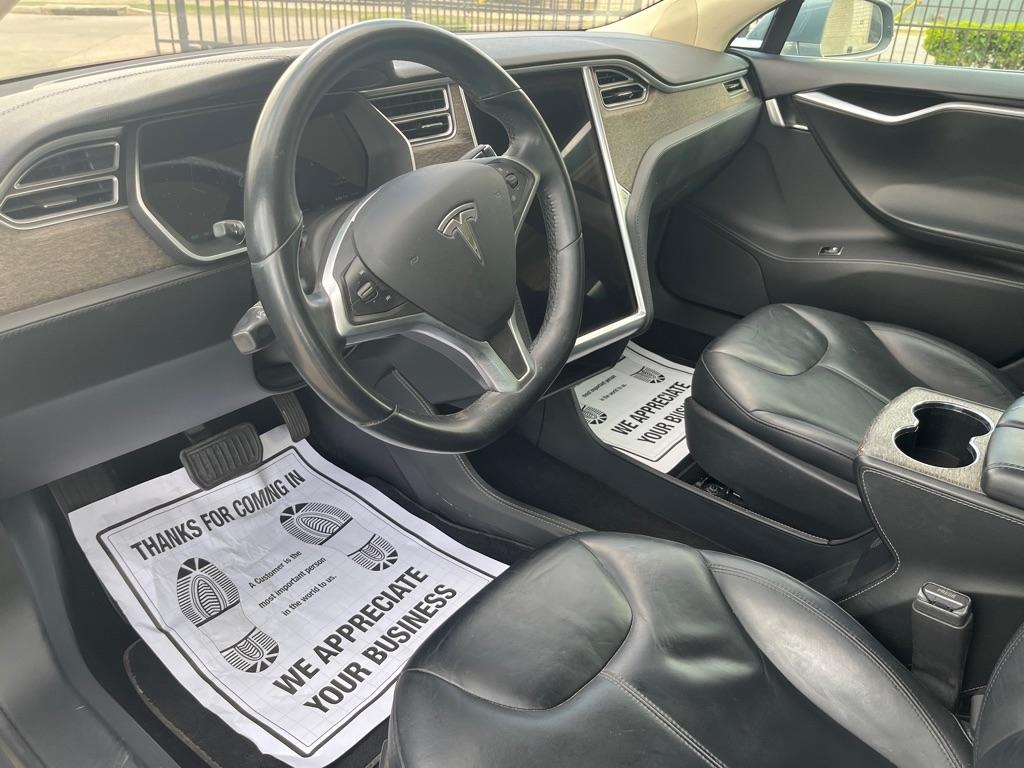 Tesla Model S Signature 2013