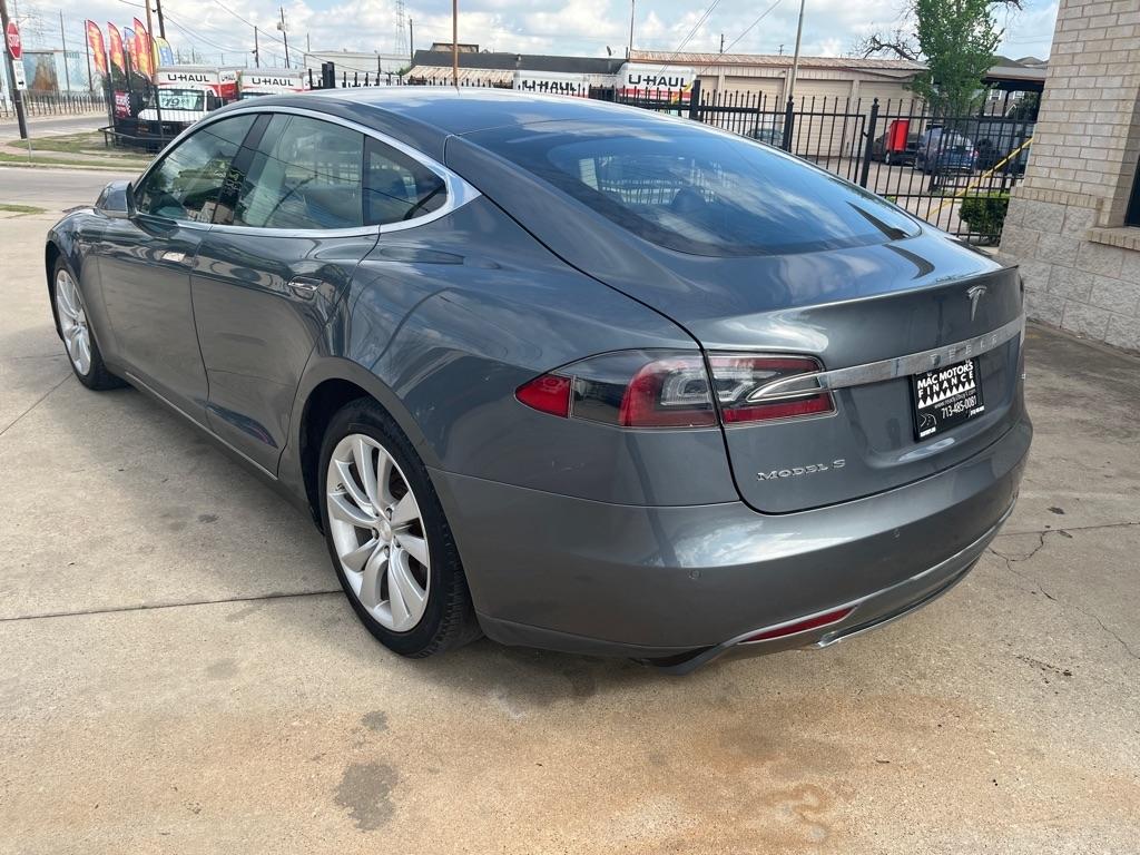 Tesla Model S Signature 2013