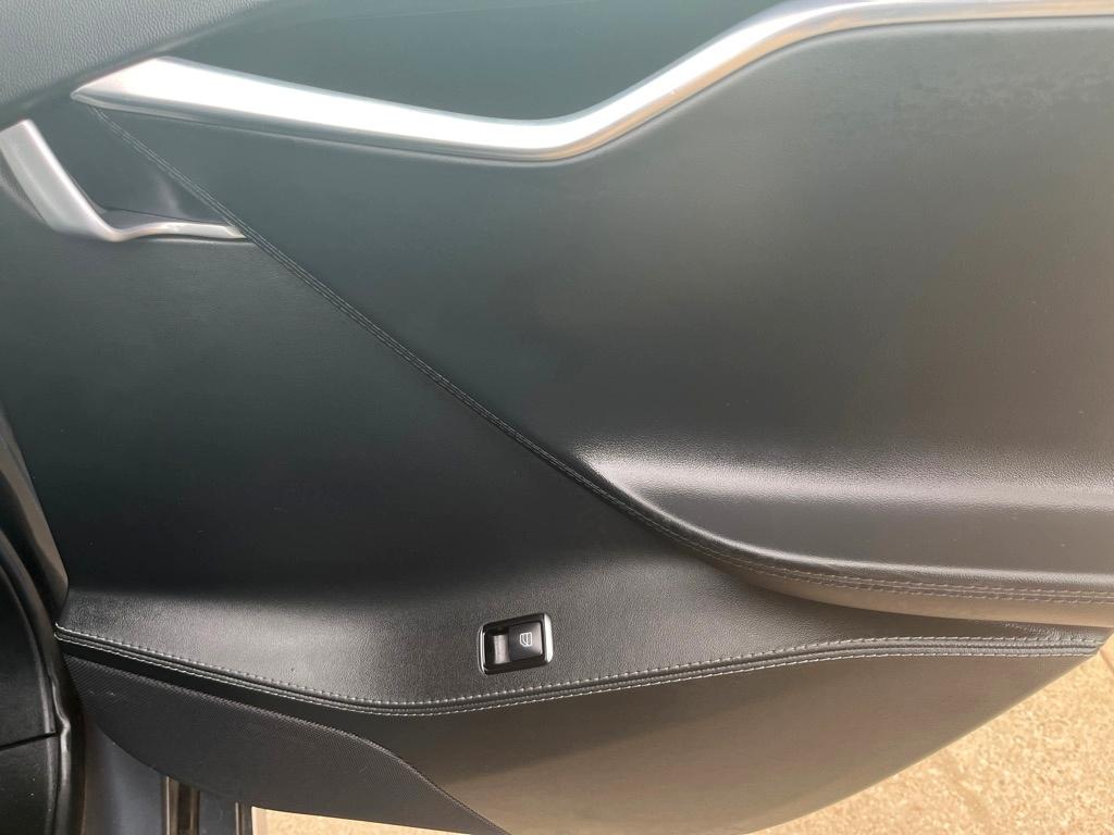 2013 Tesla Model S S - Photo 17
