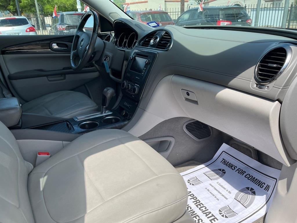 Buick Enclave Convenience FWD 2016