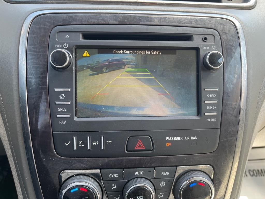 Buick Enclave Convenience FWD 2016