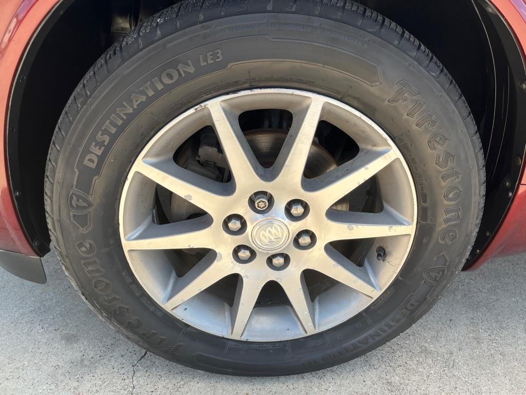 Buick Enclave Convenience FWD 2016