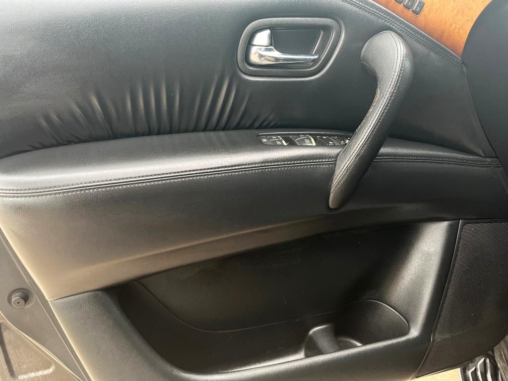 Infiniti QX56 2WD 2013