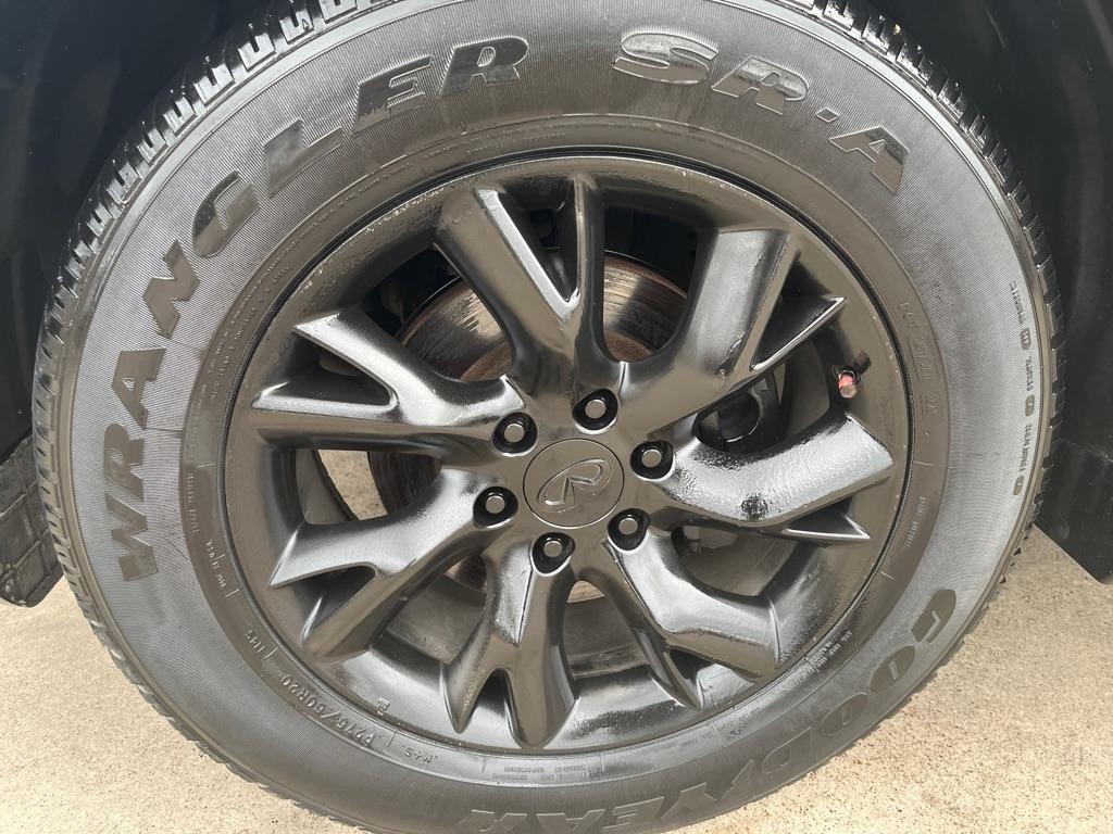 Infiniti QX56 2WD 2013