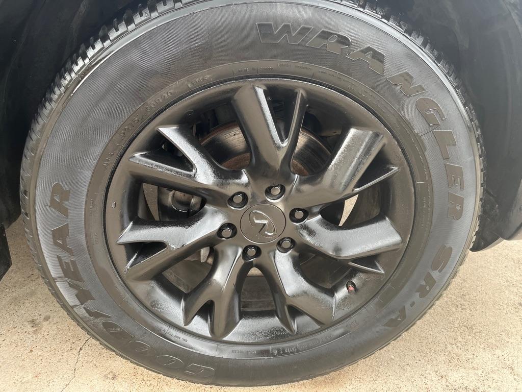 Infiniti QX56 2WD 2013