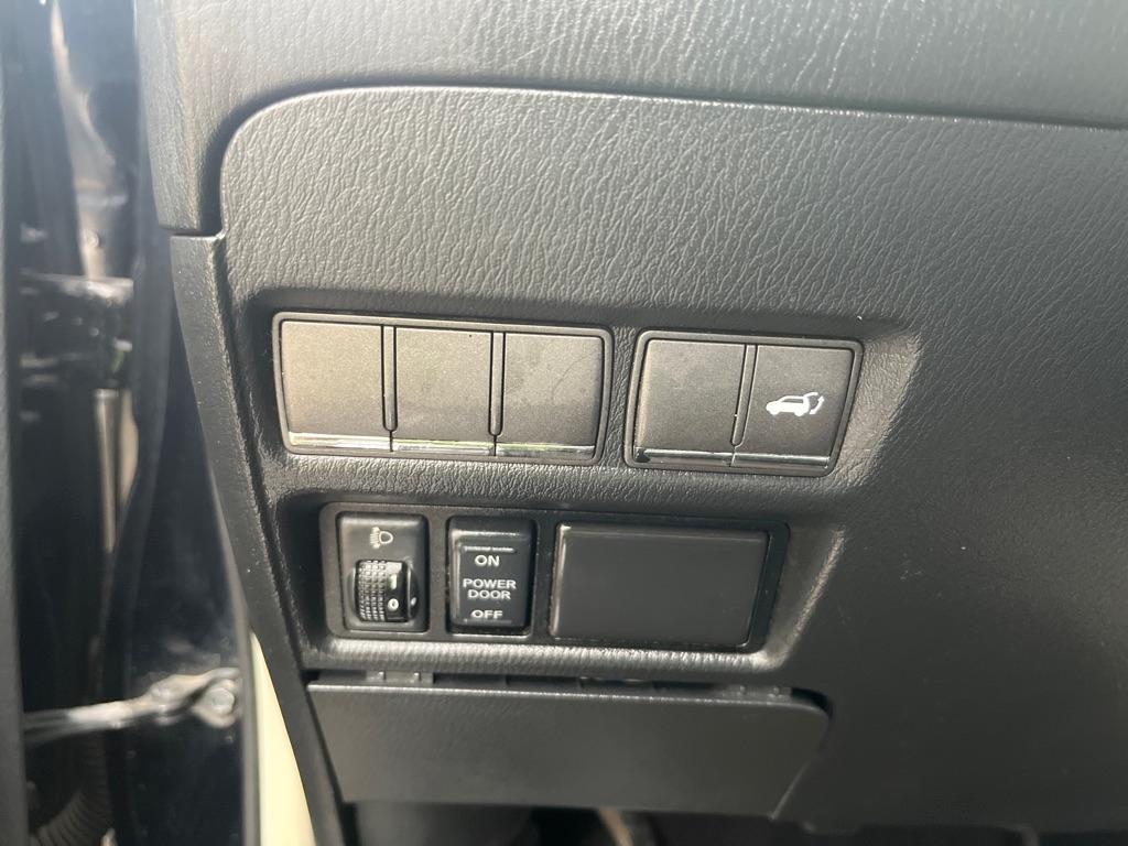 Infiniti QX56 2WD 2013