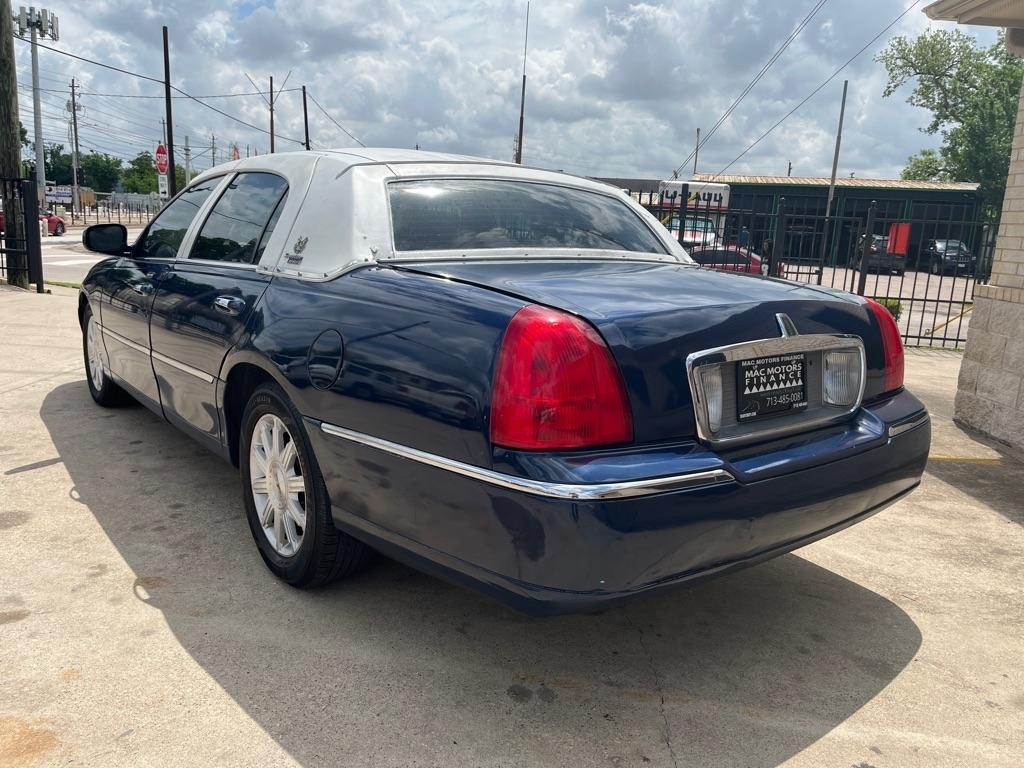 Lincoln Town Car Signature Limited 2008
