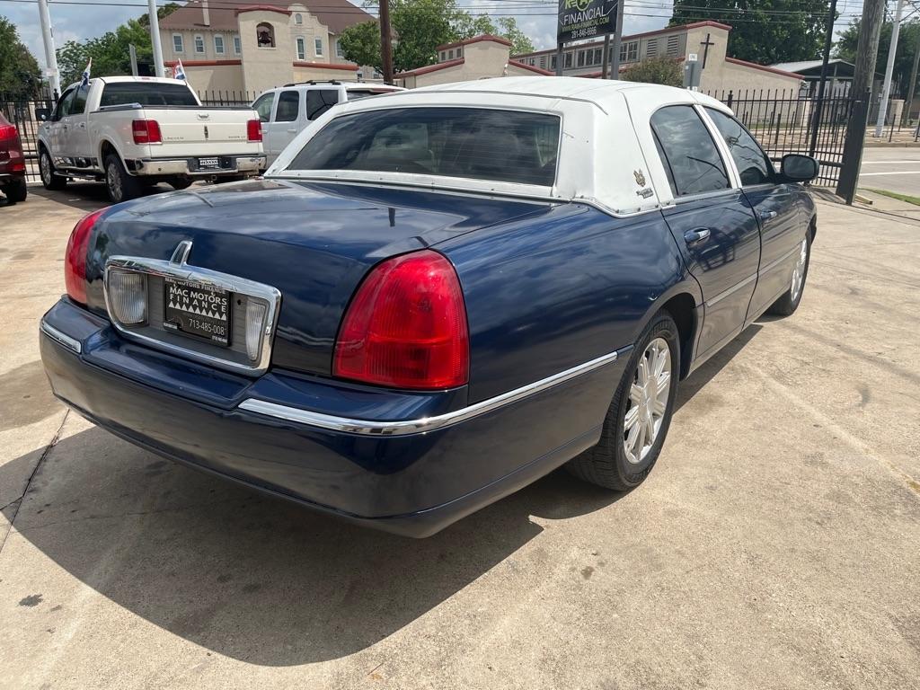 Lincoln Town Car Signature Limited 2008