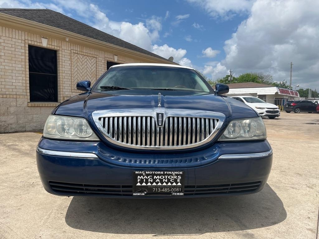 Lincoln Town Car Signature Limited 2008
