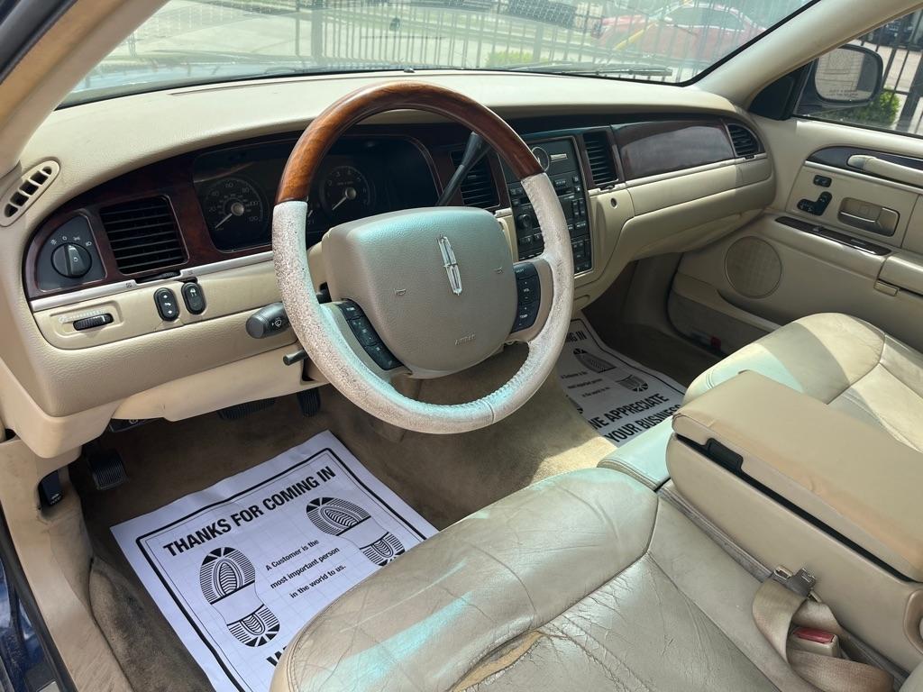 Lincoln Town Car Signature Limited 2008