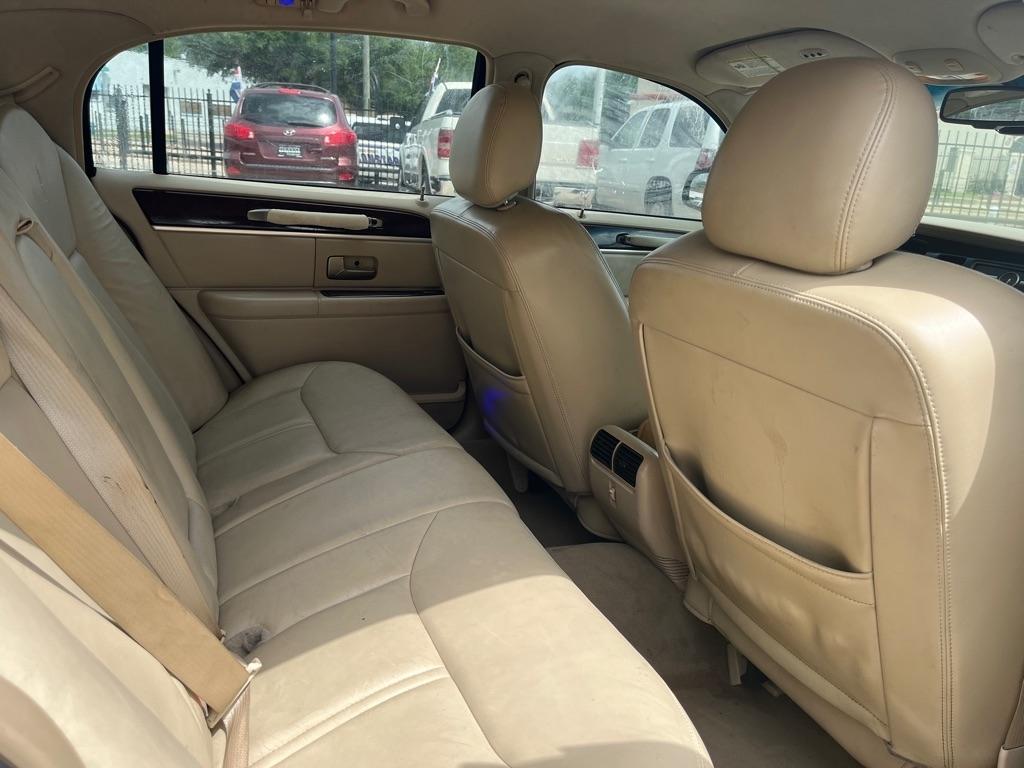 Lincoln Town Car Signature Limited 2008