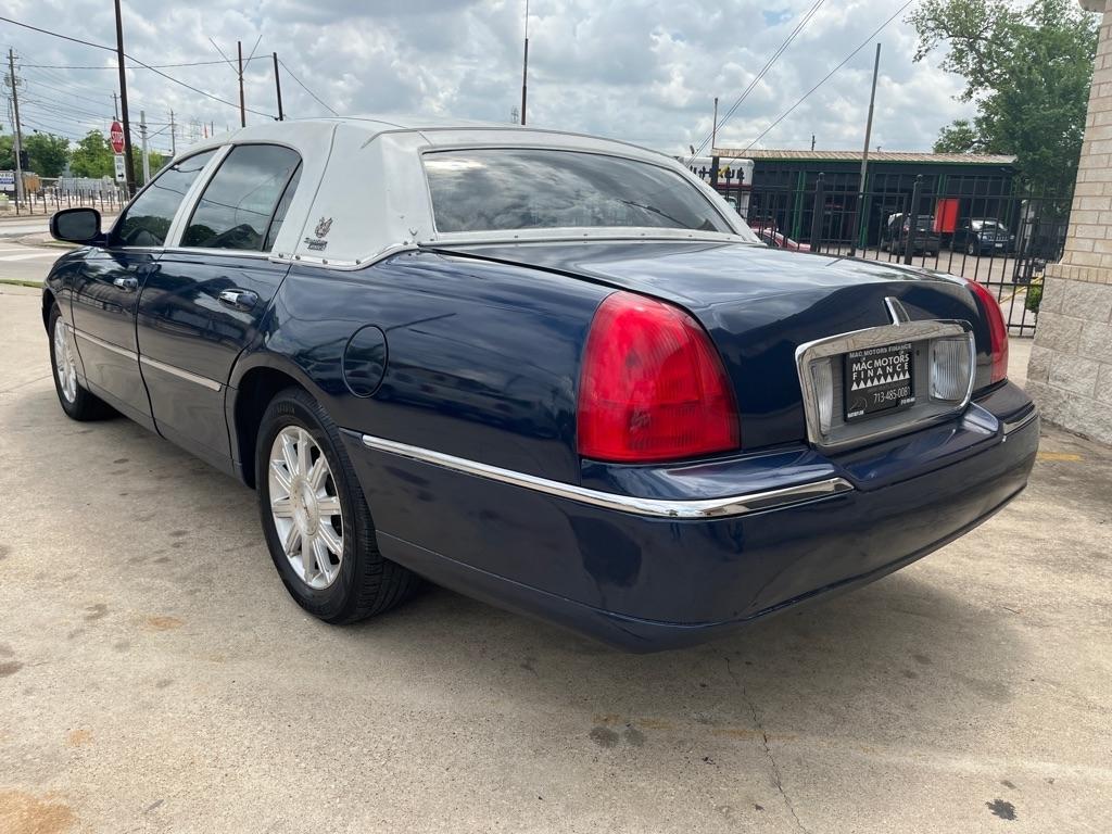 Lincoln Town Car Signature Limited 2008