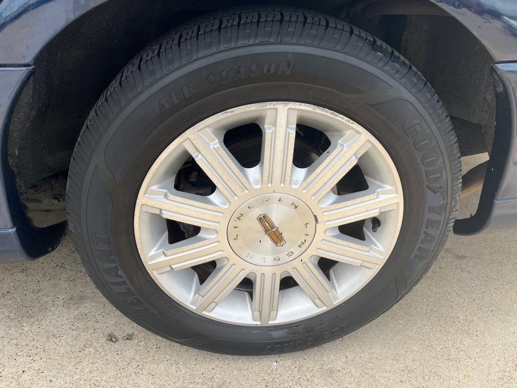 Lincoln Town Car Signature Limited 2008