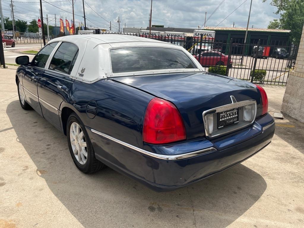 Lincoln Town Car Signature Limited 2008