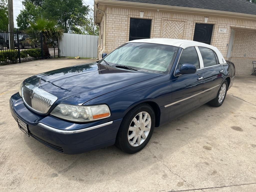 Lincoln Town Car Signature Limited 2008