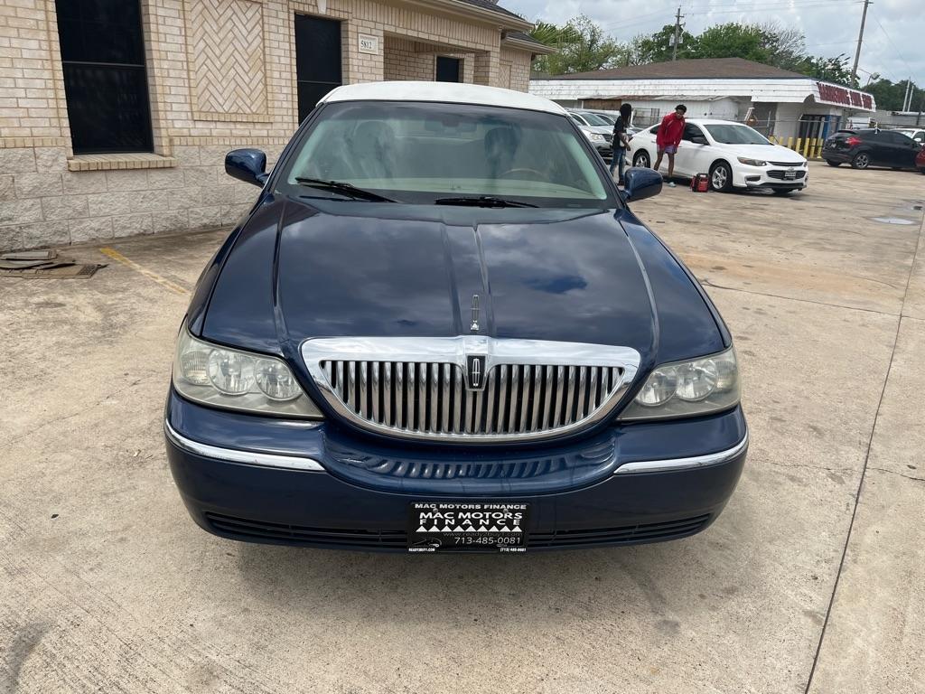 Lincoln Town Car Signature Limited 2008