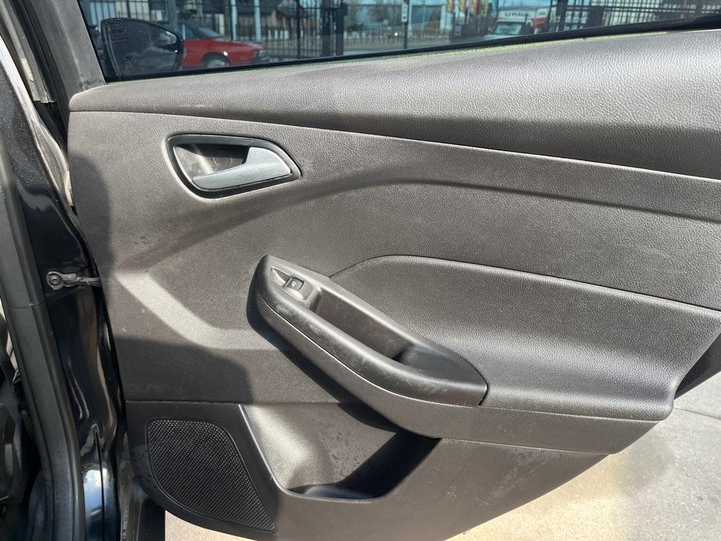 Ford Focus SE Hatch 2014
