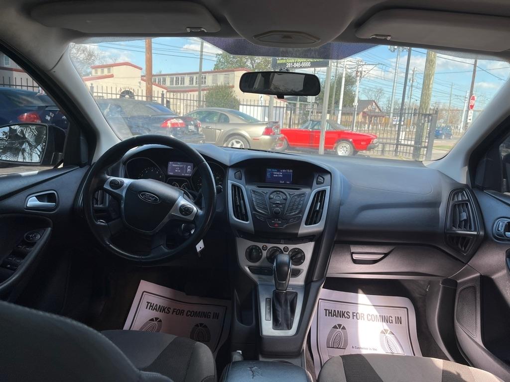 Ford Focus SE Hatch 2014