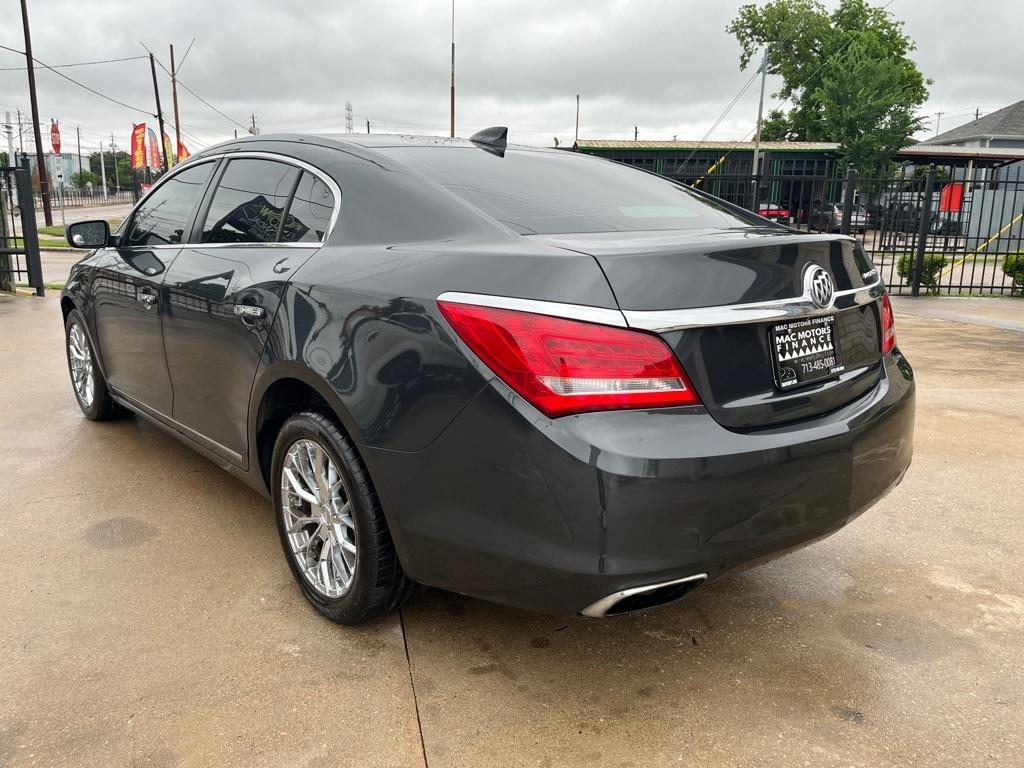 Buick LaCrosse Base 2015