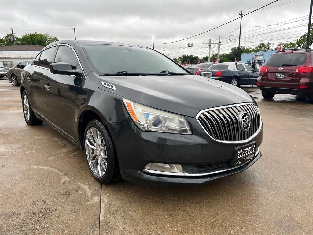 Buick LaCrosse Base 2015
