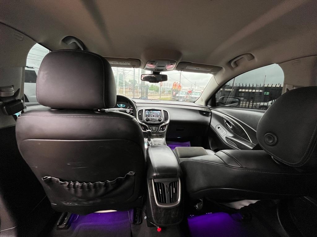 Buick LaCrosse Base 2015