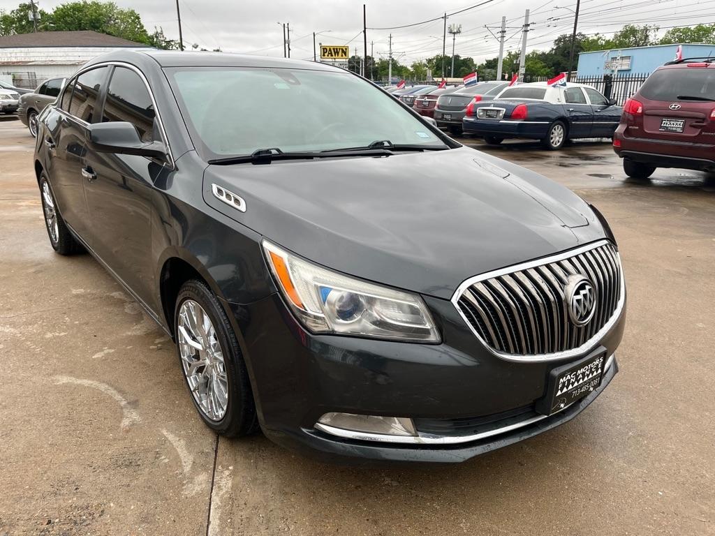 Buick LaCrosse Base 2015