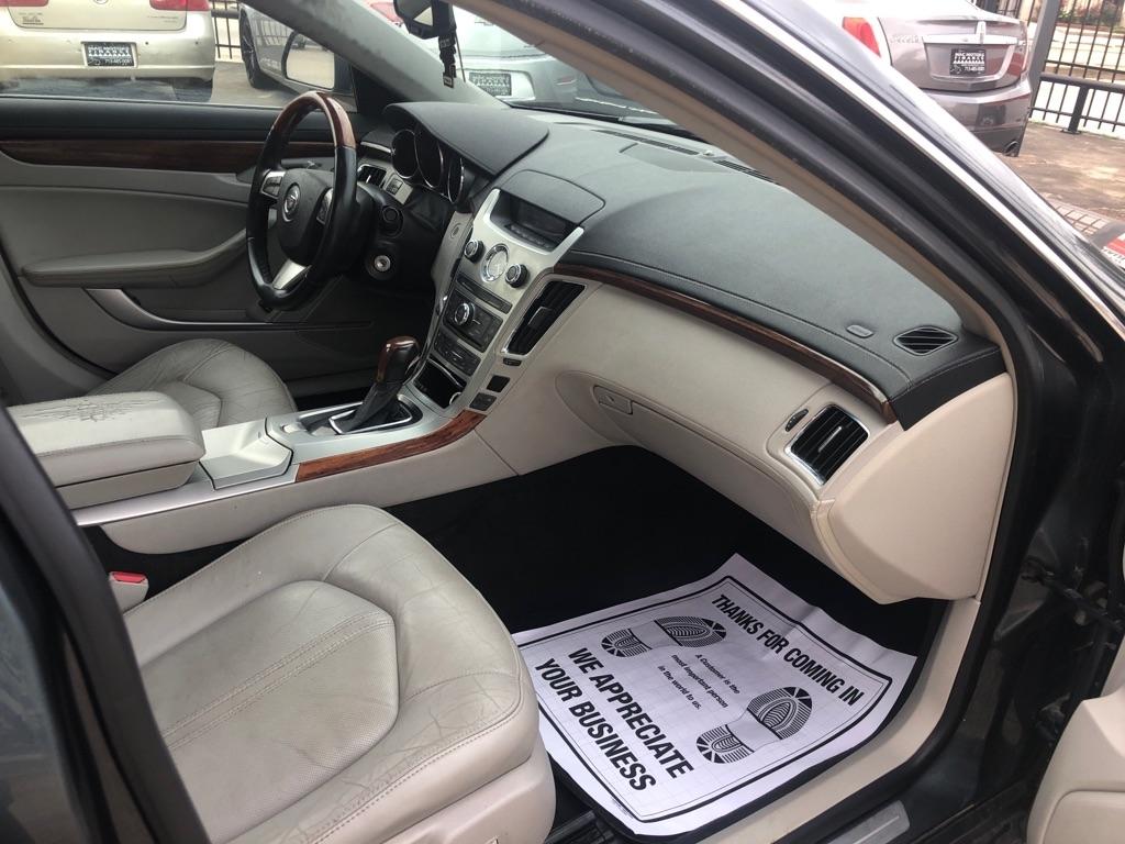 Cadillac CTS 3.0L Luxury 2010