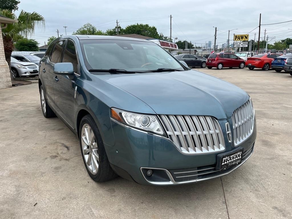 2010 Lincoln MKT 3.5 EcoBoost AWD's photo