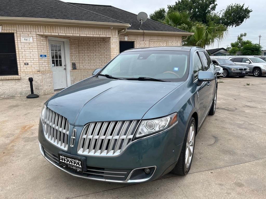 Lincoln MKT  2010