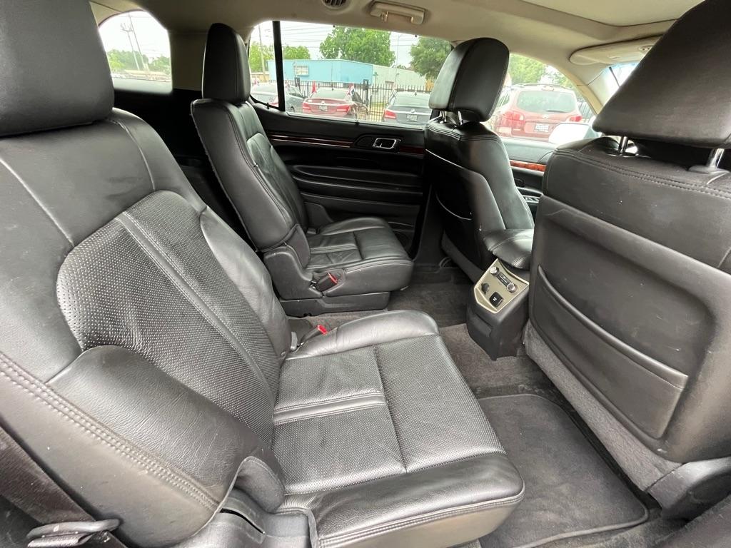 Lincoln MKT  2010