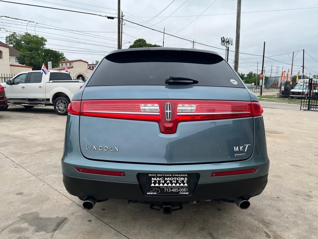 Lincoln MKT  2010